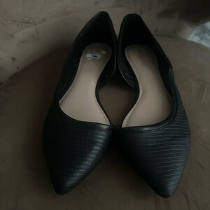 BCBGeneration Black Textured Flats